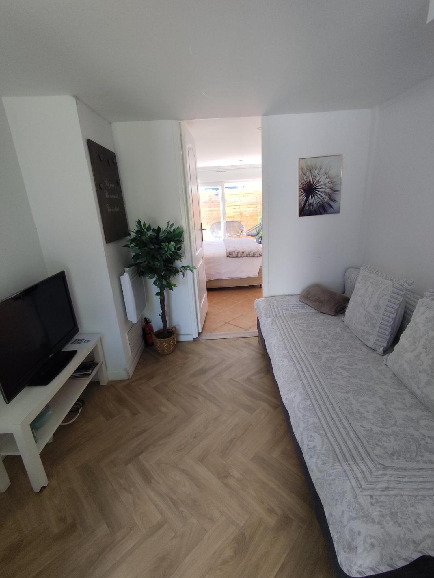Escapade Pres De Lille - Appartement Charmant Avec Terrasse Et Parking Privee Mons-en-Baroeul Esterno foto