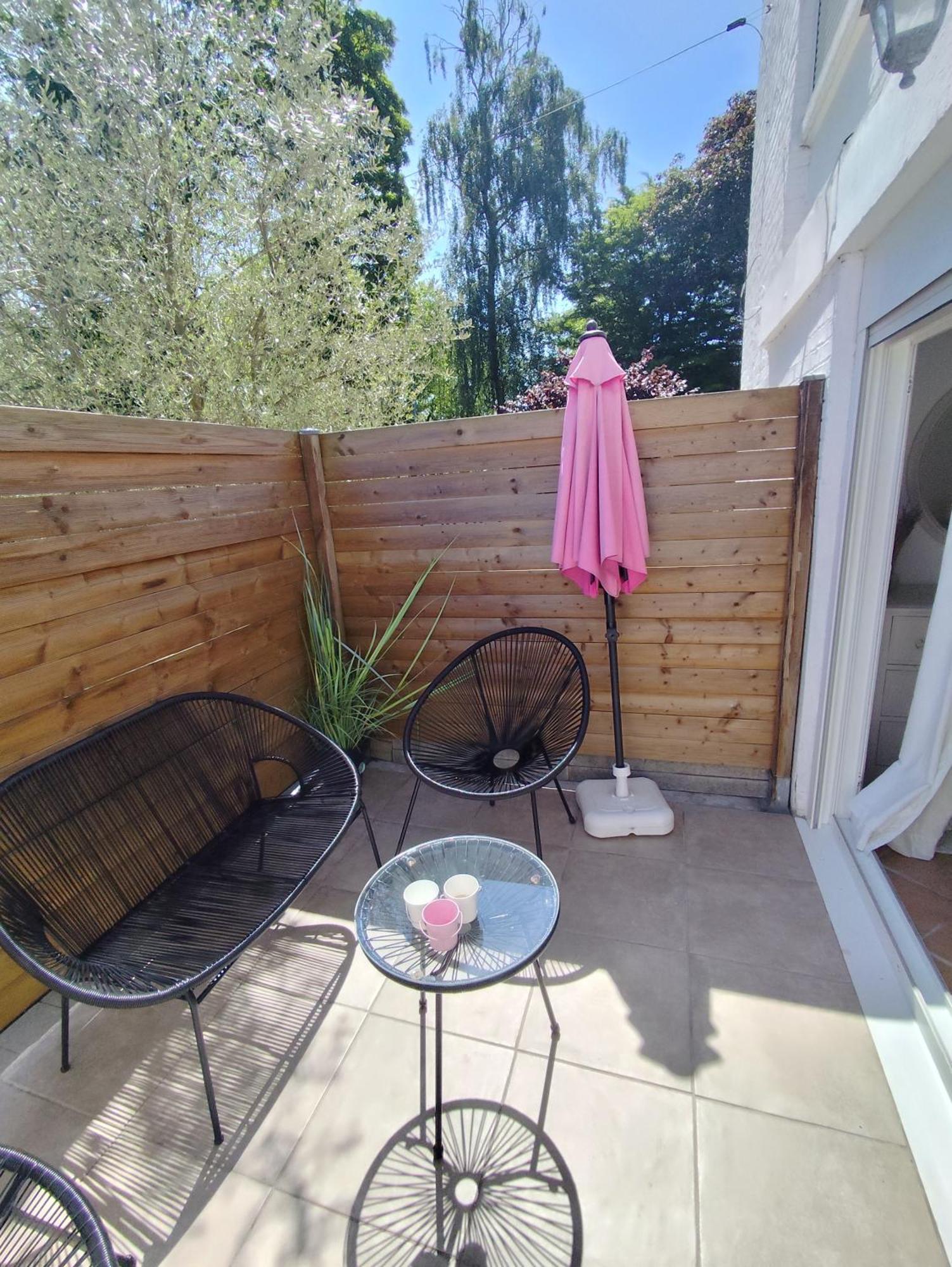 Escapade Pres De Lille - Appartement Charmant Avec Terrasse Et Parking Privee Mons-en-Baroeul Esterno foto